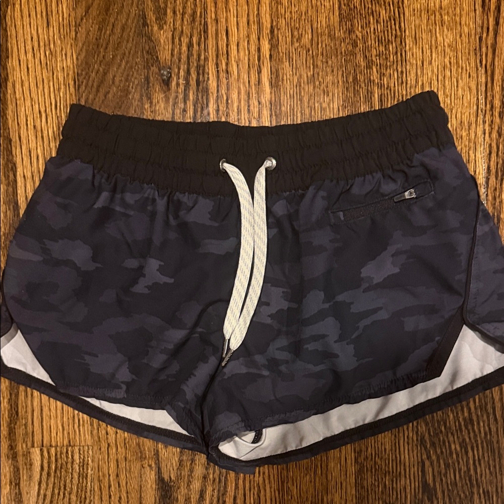 Vuori black camo athletic shorts
